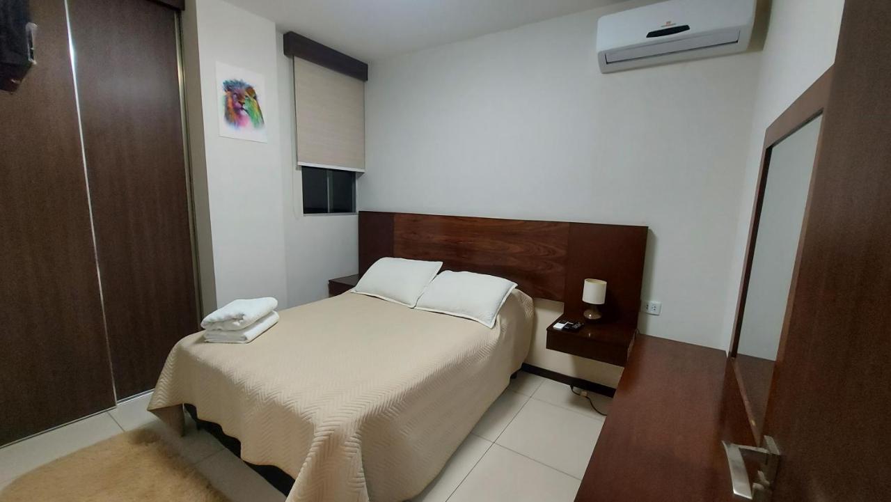 Hermoso Y Unico Apartamento Moderno, En Pleno Centro De Santa Cruz, Con Netflix Wi-Fi De 60 Mb, Estacionamiento Gratis Y Ac En Todos Los Ambientes ซานตาครูซเดอลาเซียร์รา ภายนอก รูปภาพ