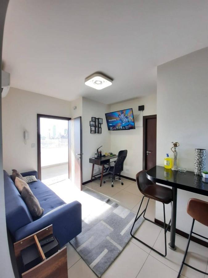 Hermoso Y Unico Apartamento Moderno, En Pleno Centro De Santa Cruz, Con Netflix Wi-Fi De 60 Mb, Estacionamiento Gratis Y Ac En Todos Los Ambientes ซานตาครูซเดอลาเซียร์รา ภายนอก รูปภาพ