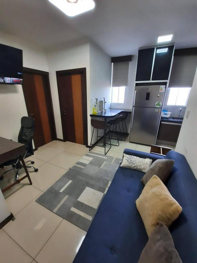 Hermoso Y Unico Apartamento Moderno, En Pleno Centro De Santa Cruz, Con Netflix Wi-Fi De 60 Mb, Estacionamiento Gratis Y Ac En Todos Los Ambientes ซานตาครูซเดอลาเซียร์รา ภายนอก รูปภาพ