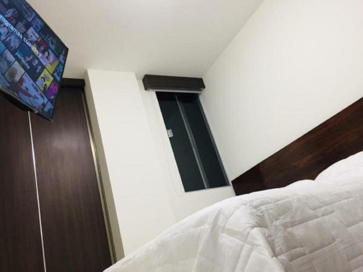 Hermoso Y Unico Apartamento Moderno, En Pleno Centro De Santa Cruz, Con Netflix Wi-Fi De 60 Mb, Estacionamiento Gratis Y Ac En Todos Los Ambientes ซานตาครูซเดอลาเซียร์รา ภายนอก รูปภาพ