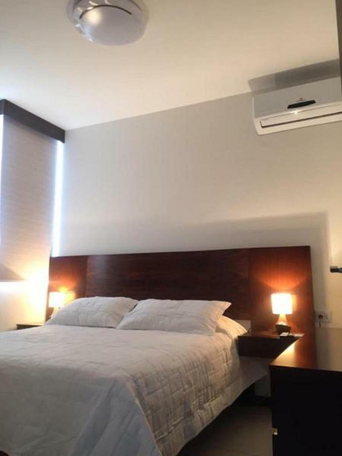 Hermoso Y Unico Apartamento Moderno, En Pleno Centro De Santa Cruz, Con Netflix Wi-Fi De 60 Mb, Estacionamiento Gratis Y Ac En Todos Los Ambientes ซานตาครูซเดอลาเซียร์รา ภายนอก รูปภาพ